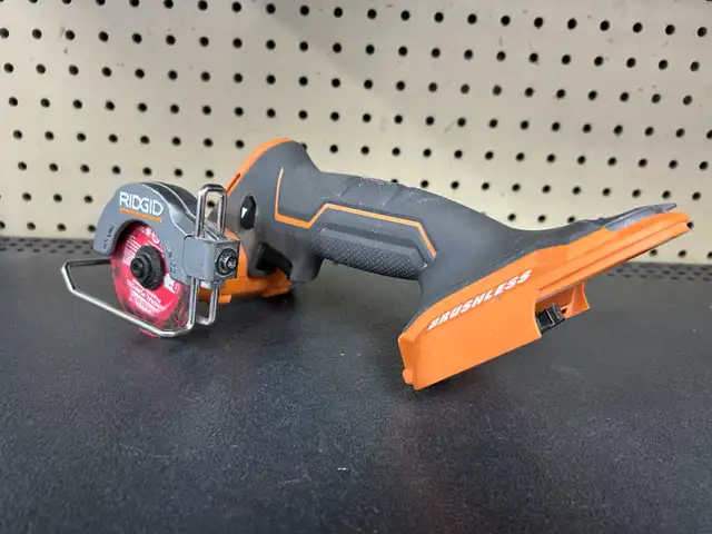 Ridgid R87547 18C Brushless Sub Compact Saw in Power Tools in Oshawa / Durham Region - Image 2