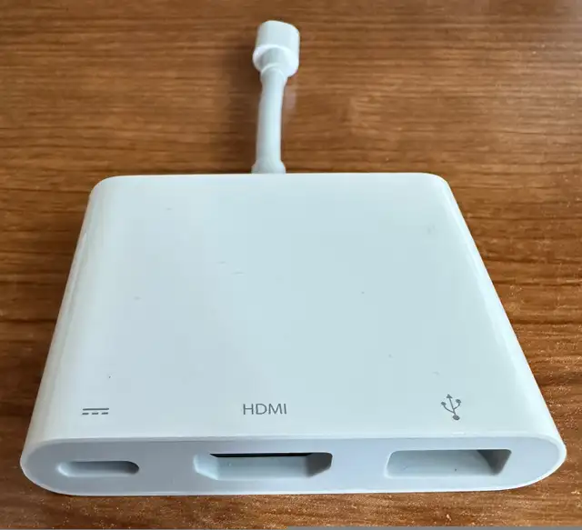 Apple USB-C to Digital AV Adapter in Cables & Connectors in Mississauga / Peel Region - Image 4