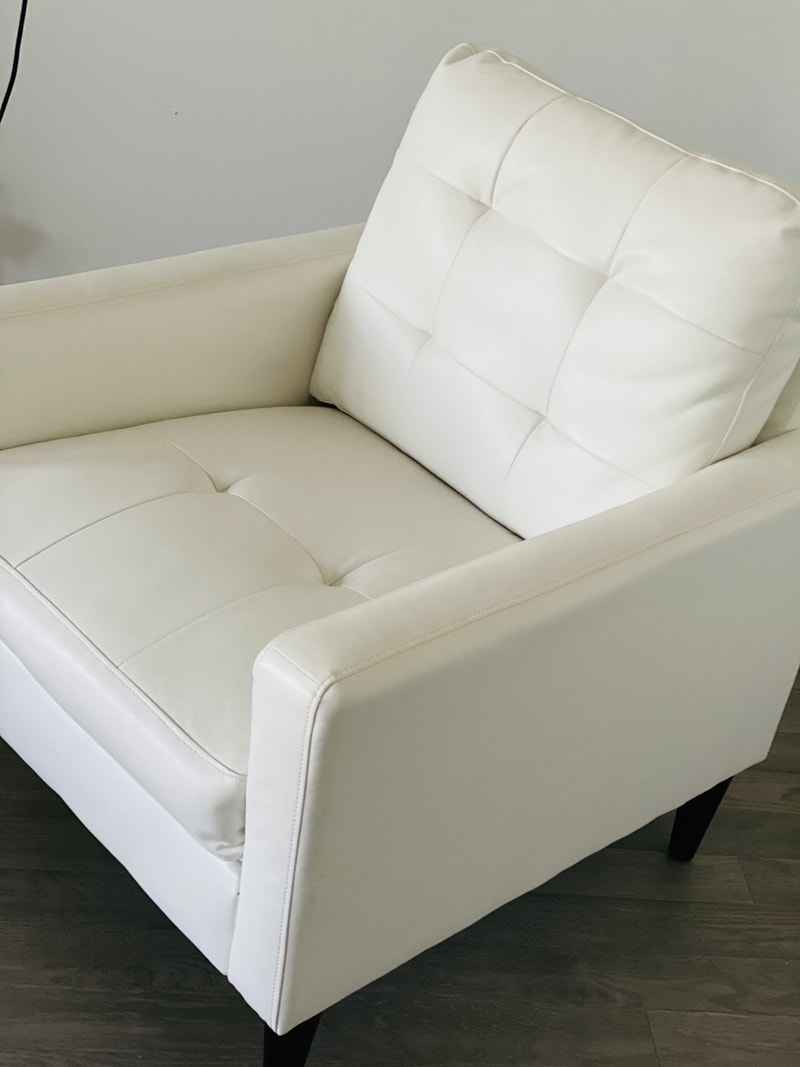 Modern White Leather Tufted Accent Lounge Sofa Chair Chairs