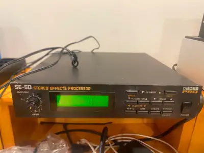 Boss SE 50 Stereo Effects Processor, View more