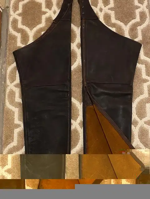 Manteau et chaps en cuir brun pour femme pour moto in Women's - Tops & Outerwear in Sherbrooke - Image 5
