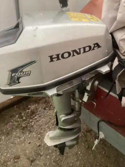 2000 Johnson 9.9 short shaft 2 stroke new prop impeller and oil change $1500 2005 Honda 5hp 4 stroke...
