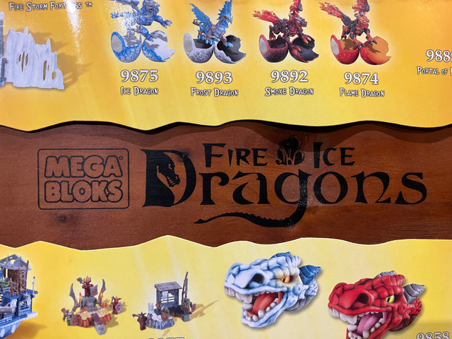 Mega Bloks Fire Ice Dragons Battle Chest. in Arts & Collectibles in Mississauga / Peel Region - Image 2