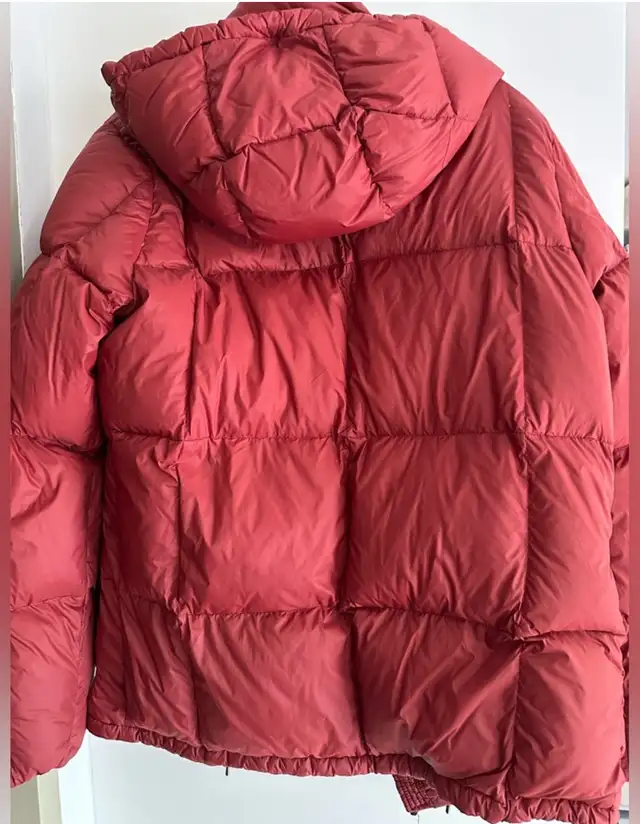 Abercrombie & Fitch Puffer for men in Women's - Tops & Outerwear in City of Montréal - Image 3