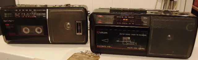 Cassete Tape player/ Radio Sony, Citizen, GE Walkman in Other in Markham / York Region - Image 2