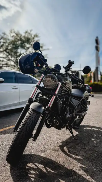 Selling my 2022 Honda Rebel 500 ABS motorcycle. Clean, never dropped, Low KMs and well taken care of...