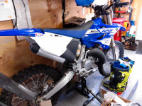 Like new 2016 Yamaha YZ 125 