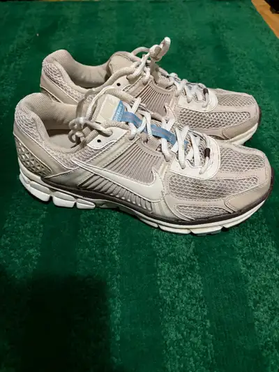Nike Vomero 5, View more