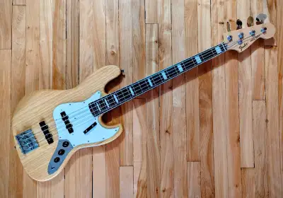 Fender 70s Reissue Jazz Bass JB75, View more