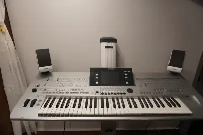 YAMAHA, Tyros4 Professional arranger for sale by owner., View more