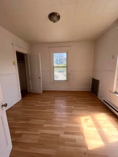À louer – 5 ½ tout inclus | semi-meublé | au cœur de Sherbrooke