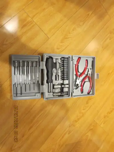 25 PIECE TOOL SET, View more