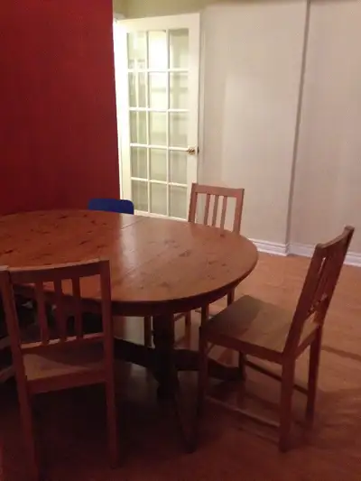 Contents Furniture,Bed,Mirror,Cabinet,Tables $10 (Richmond Hill), View more