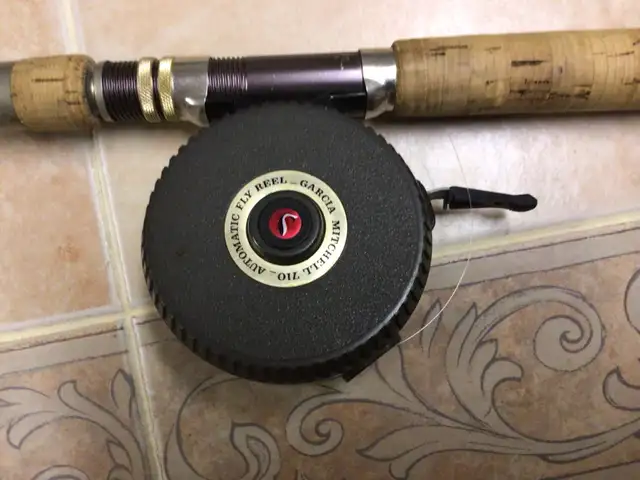 Classic Eagle Claw Rod & Mitchell 710 Automatic Fly Reel in Fishing, Camping & Outdoors in Hamilton - Image 4