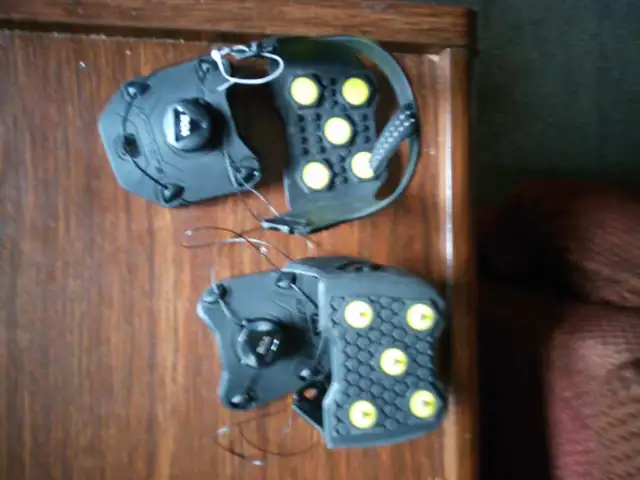 ice cleats64520012349699120