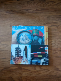 2003 CANADIAN ANNUAL SOUVENIR STAMP COLLECTION YEARBOOK