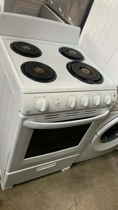 Stove - 24 GE Coil - White - Used, View more