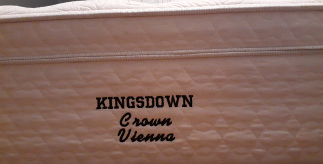 Kingsdown king size pillow top 15 in mattress in Beds & Mattresses in Sault Ste. Marie - Image 3