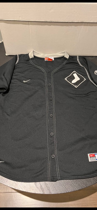 Chicago white Sox NIKE youth size large men’s small 