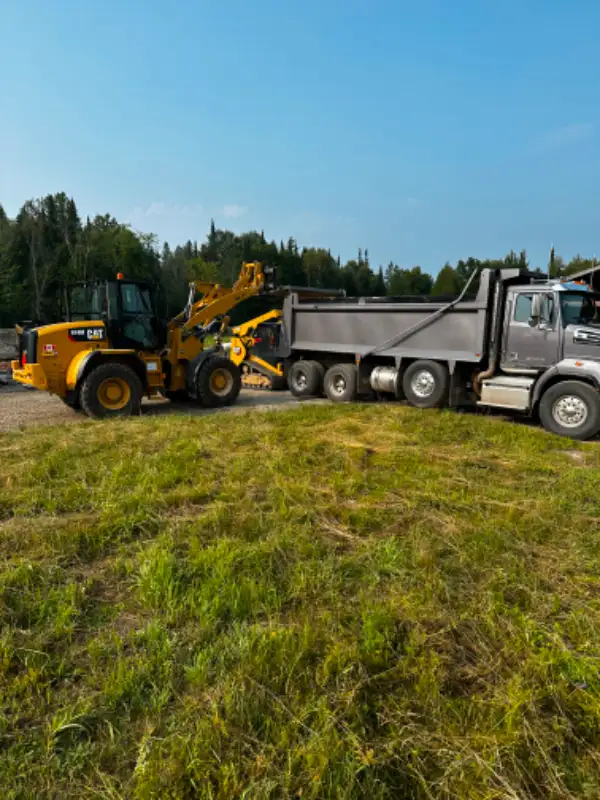 2019 Western Star triaxle dump truck in Heavy Trucks in Muskoka - Image 3