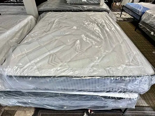Matelas queen,Matelas king,Matelas simple,Matelas double in Beds & Mattresses in Longueuil / South Shore - Image 4