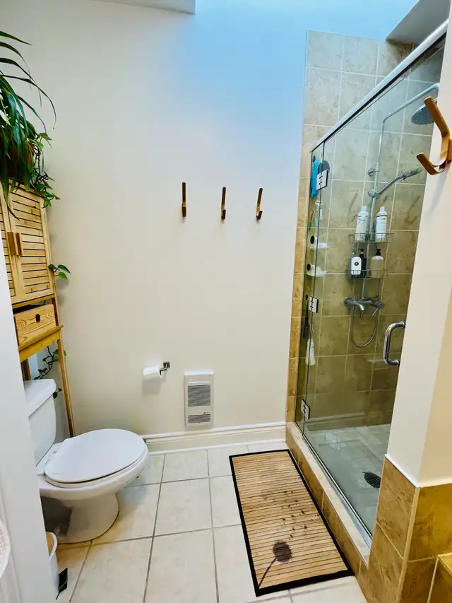 Verdun – Cession de bail 4½ – stationnement privé + électros in Long Term Rentals in City of Montréal - Image 9