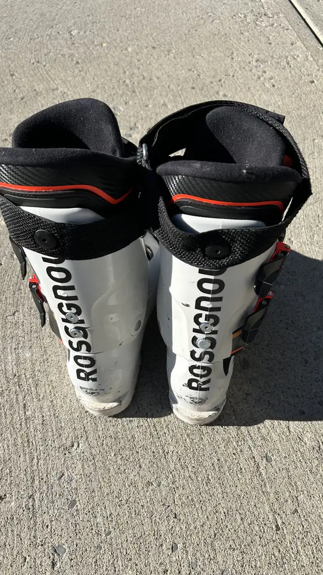 Rossignol Hero Pro ski boots 275 in Ski in Calgary - Image 4