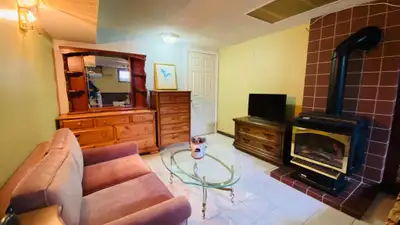 Basement available from June 1st. Near to mohawk college, grocery stores, convenience store, indian...