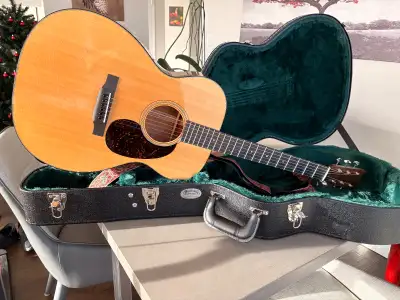 Martin 000-18 - New, View more