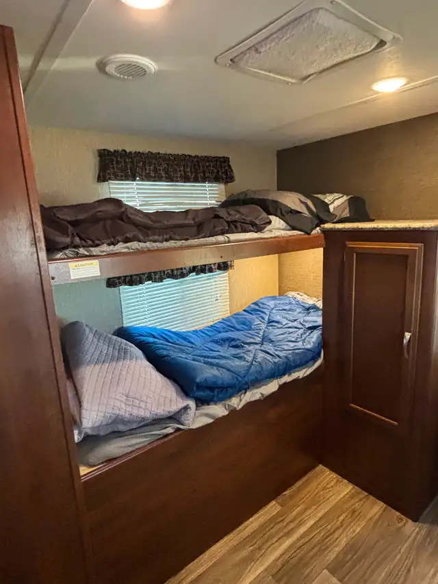 2017 passport 3320bh grand touring camper in Travel Trailers & Campers in Regina - Image 7