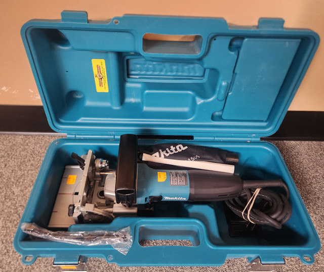 Corded Biscuit Jointers: Dewalt, Makita *2 Available* in Power Tools in Ottawa