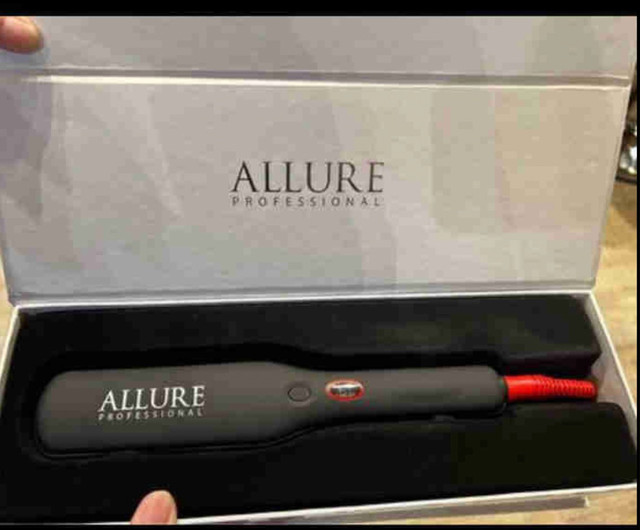 Allure Professional straightening Hair Brush! in Other in London