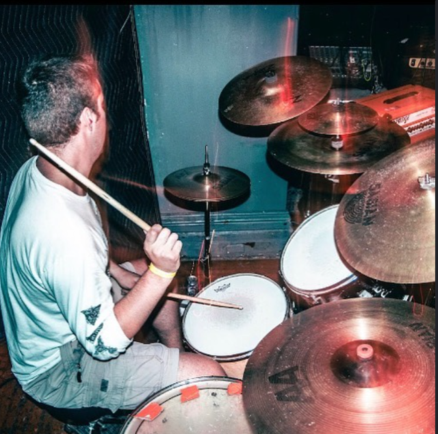 Metal and Rock drummer looking for band/music project