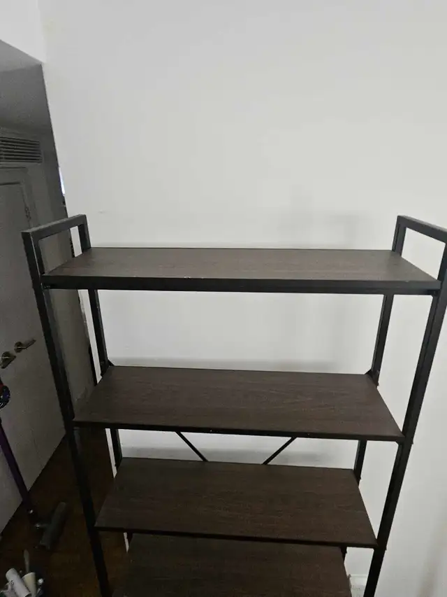 Bookshelf in Bookcases & Shelving Units in City of Toronto - Image 3