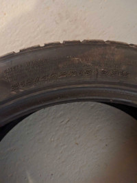 4 pneus d'hiver Nexen 215-45R18