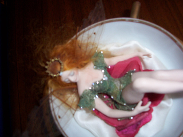 A Tea Cup Fairy Doll in Arts & Collectibles in Markham / York Region - Image 2