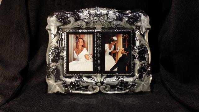 Mikasa Vintage Memories Duet Florel Glass Frame in Home Décor & Accents in Trenton