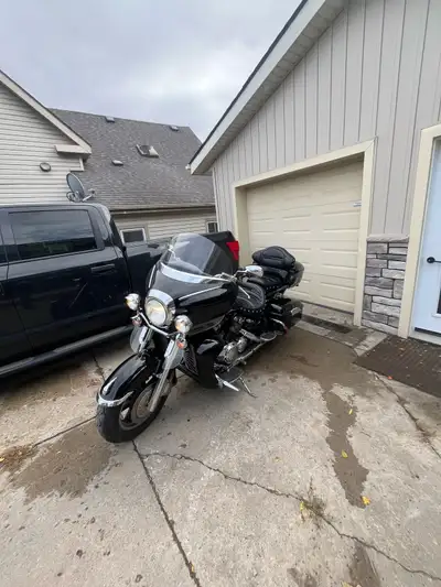 2006 Yamaha royal star venture 1300 115 K great bike lots of power, Reinhardt slip-ons tires are min...