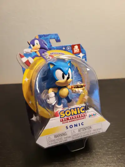 Sonic 30th Anniversary 2.5" Figure - sonic with chili dog, View more