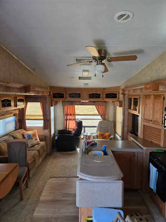 fifth wheel à vendre  in RVs & Motorhomes in Lévis - Image 3