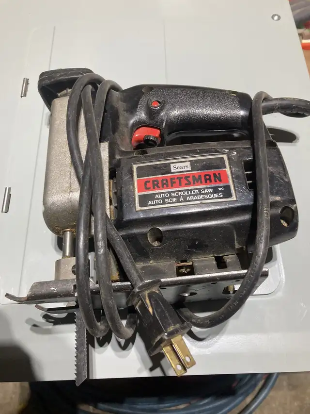 Craftsman handheld scroll saw. in Power Tools in Peterborough - Image 2