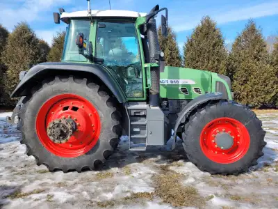 2011 Fendt 818 Vario. 6515 hours. Engine Oil changed @ 6515 Hrs, Rotella T4 15w 40 along with fuel f...