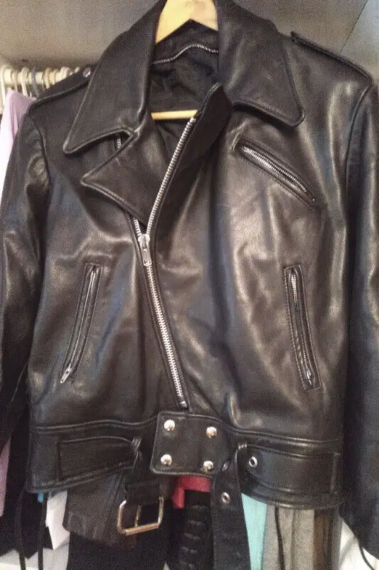 Northbound and danier leather collection in Men's in Oshawa / Durham Region - Image 6