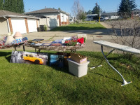 Garage sale, Today only!