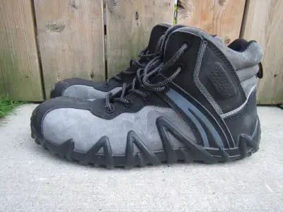 Size 11 Terra Venom Mid TR Work Boots, View more