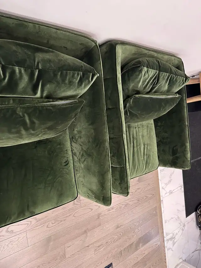 Single sofas in Couches & Futons in Oshawa / Durham Region - Image 6