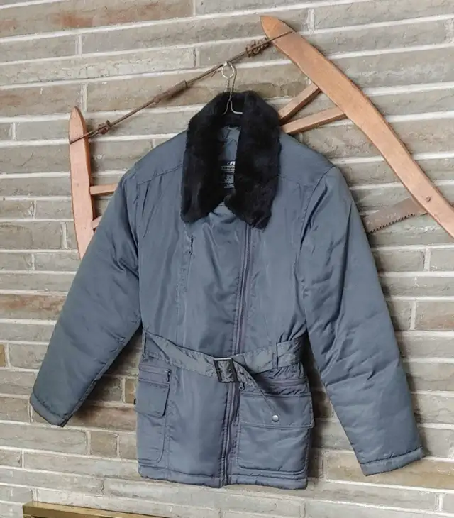 Woman's Like New Gray Winter Jacket in Women's - Tops & Outerwear in Peterborough - Image 2