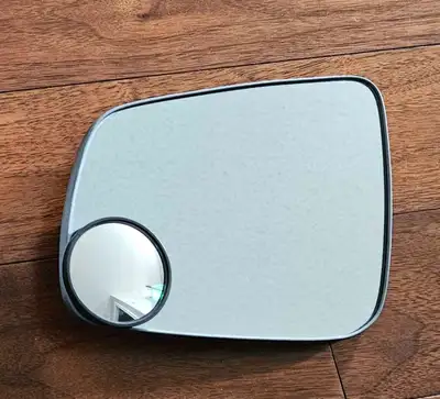 Pickup in Larkspur Area Edmonton $60 OEM Heated Side Mirror Insert plus Blind Spot Mirror MIRROR GLA...