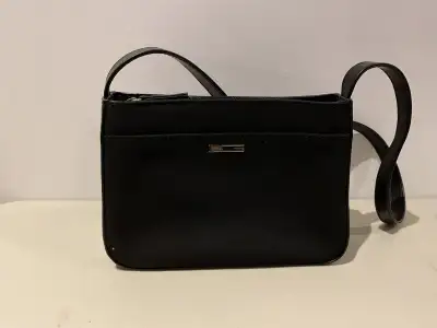 Guess purse , View more