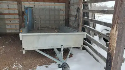 6x10 galvanized advantage trailer. Excellent condition. Used very little to haul atv or riding lawnm...